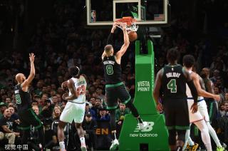 他们靠彼此 他们靠彼此