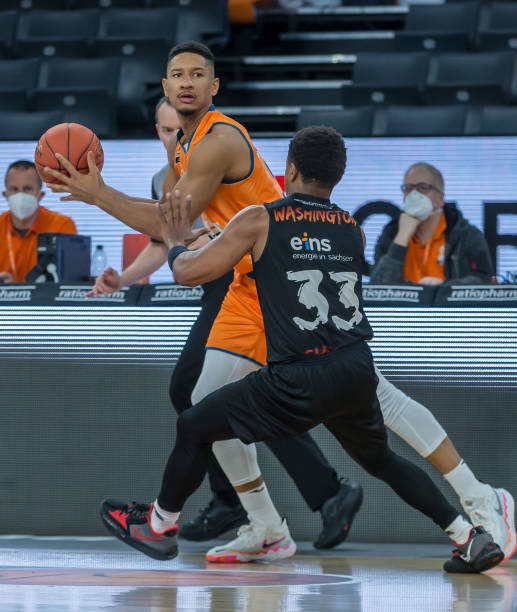 定了基础 定了基础